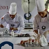 Các đầu bếp chuyên nghiệp tham dự cuộc thi Chiếc thìa vàng 2014. (Ảnh: Thế Anh/TTXVN)