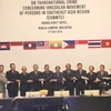 Thứ trưởng Bộ Công an Tô Lâm (thứ 4 từ phải sang) cùng các Bộ trưởng ASEAN và Tổng thư ký ASEAN tại Hội nghị. (Ảnh: Kim Dung/Chí Giáp)