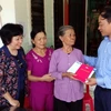 Thăm và tặng quà các gia đình liệt sỹ TTXVN tại Nghệ An, Hà Tĩnh