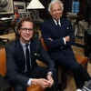 Nhà thiết kế Ralph Lauren (phải) với Stefan Larsson, người sẽ kế nhiệm vị trí CEO của Lauren. (Nguồn: AP)