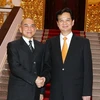 Thủ tướng Nguyễn Tấn Dũng và Quốc vương Campuchia Norodom Sihamoni tại Hà Nội tháng 9/2012. (Ảnh: Đức Tám/TTXVN)