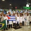 Các bác sỹ Cuba tới làm việc tại Brazil. (Nguồn: La Red21 Mundo)