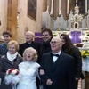 Cô dâu Raffaella Fasano hạnh phúc bên chú rể Gianni Colombo trong hôn lễ. (Nguồn: ANSA)