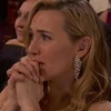 Kate Winslet đầy xúc động trước khoảnh khắc Leonardo DiCaprio được xương tên cho giải Nam diễn viên Xuất sắc nhất. (Nguồn: mashable.com)