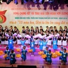 Tiết mục biểu diễn trong Liên hoan hợp xướng kỷ niệm 75 năm thành lập Đội Thiếu niên Tiền phong Hồ Chí Minh. (Ảnh: An Hiếu/TTXVN)