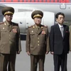 Ông Ri Yong Gil (thứ hai từ trái sang) cùng một số lãnh đạo Triều Tiên. (Nguồn: theaustralian.com.au)