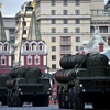 Hệ thống tên lửa phòng không S-400 của Nga trong lễ tổng duyệt duyệt binh diễu hành mừng 71 năm Ngày Chiến thắng tại Quảng trường Đỏ ở thủ đô Moskva ngày 7/5. (Nguồn: AFP/TTXVN)