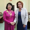 Phó Chủ tịch nước Đặng Thị Ngọc Thịnh hội kiến Phó Chủ tịch Hạ viện Ba Lan Malgorzata Kidawa-Blońska. (Ảnh: Quang Hải/TTXVN)