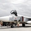 Máy bay ném bom Su-24 của Nga tại căn cứ không quân Hmeimym, tỉnh Latakia, Syria ngày 4/5. (Nguồn: EPA/TTXVN)