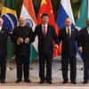  Các nhà lãnh đạo Nhóm BRICS trong cuộc gặp tại Hàng Châu. (Nguồn: AFP/TTXVN)