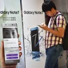Điện thoại Galaxy Note 7 trưng bày tại cửa hàng của Samsung ở Seoul. (Nguồn: AFP/TTXVN)