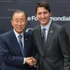 Thủ tướng Canada Justin Trudeau (phải) và Tổng thư ký Liên hợp quốc Ban Ki-moon tại hội nghị ngày 17/9. (Nguồn: AFP/TTXVN)
