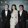 Nữ diễn viên Phạm Băng Băng, đạo diễn Phùng Tiểu Cương và nam diễn viên chính Wang Lei phim "Tôi không phải Phan Kim Liên" trong buổi ra mắt phim bộ phim. (Nguồn: weibo.com)
