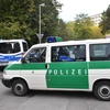 Cảnh sát phong tỏa khu dân cư ở Chemnitz, miền đông Đức sau khi phát hiện nghi can khủng bố Jaber Albakr ngày 9/10. (Nguồn: AFP/TTXVN)