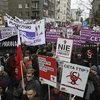 Tuần hành biểu tình phản đối CETA tại Warsaw, Ba Lan ngày 15/10. (Nguồn: Reuters)