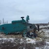  Hiện trường vụ rơi máy bay Mi-8 tại Yamalo-Nenets. (Nguồn: EPA/TTXVN)