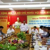 Phó Thủ tướng Trương Hòa Bình làm việc với 4 tỉnh miền Trung về bồi thường, hỗ trợ thiệt hại sự cố môi trường biển. (Ảnh: Hoàng Ngà/TTXVN)