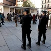 Cảnh sát Tây Ban Nha gác tại thủ đô Madrid. (Nguồn: EPA/TTXVN)
