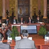 Toàn cảnh cuộc gặp giữa Thứ trưởng Đỗ Hoàng Anh Tuấn và Bộ trưởng Tài chính và Tín dụng công Mexico Jose Antonio Meabe. (Ảnh: Việt Hùng/Vietnam+)