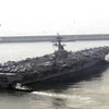 Tàu USS Carl Vinson tại cảng Busan, Hàn Quốc ngày 20/3. (Nguồn: EPA/TTXVN)
