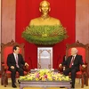 Tổng Bí thư Nguyễn Phú Trọng tiếp Chủ tịch Quốc hội Hàn Quốc Chung Sye- kyun thăm chính thức Việt Nam. (Ảnh: Trí Dũng/TTXVN)