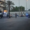 Cảnh sát Saudi Arabia gác tại hiện trường vụ đánh bom gần lãnh sự quán Mỹ ở Jeddah ngày 4/7. (Nguồn: AFP/TTXVN)