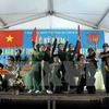 Một chương trình văn nghệ tại Không gian văn hóa Việt. (Ảnh: Phạm Văn Thắng/TTXVN)