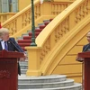 Chủ tịch nước Trần Đại Quang và Tổng thống Hoa Kỳ Donald Trump tại cuộc họp báo quốc tế, sau khi kết thúc hội đàm. (Ảnh: Nhan Sáng/TTXVN)