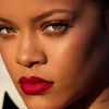 Rihanna khoe Stunna - màu son đỏ tuyệt vời dành cho mọi tông da