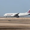 Máy bay của hãng hàng không Qatar Airways cất cánh từ sân bay quốc tế Hamad ở Doha, Qatar ngày 20/7. (Nguồn: AFP/TTXVN)
