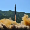 Tên lửa đạn đạo xuyên lục địa Hwasong-14 của Triều Tiên. (Nguồn: Reuters)
