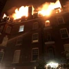 Hỏa hoạn tại khu chung cư ở West Hampstead, London ngày 26/7. (Nguồn: Reuters)