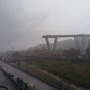 Ảnh đăng trên Twitter của cảnh sát Italy cho thấy cầu cạn bị sập trên cao tốc A10 ở Ý. (Nguồn: Twitter)