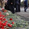 Hoa tưởng niệm các nạn nhân trong vụ đánh bom. (Nguồn: hurriyetdailynews.com)