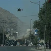 Khói bốc lên sau một vụ không kích do lực lượng an ninh Afghanistan tiến hành trong cuộc giao tranh với phiến quân ở thủ đô Kabul ngày 21/8. (Ảnh: AFP/TTXVN)