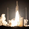 Tên lửa đẩy Ariane-5 được phóng từ bãi phóng ở Kourou, vùng lãnh thổ Guiana thuộc Pháp ngày 25/9/2018. (Ảnh: AFP/TTXVN)