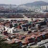 Hàng hóa tại cảng ở Busan, Hàn Quốc. (Ảnh: EPA/TTXVN)