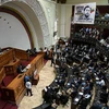 Ông Juan Guaido (giữa) phát biểu tại phiên họp Quốc hội Venezuela ở Caracas ngày 15/1/2019. (Ảnh: AFP/TTXVN)