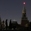 Tắt đèn hưởng ứng chiến dịch "Giờ Trái đất" tại Moskva (Nga) tối 30/3/2019. Ảnh: AFP/TTXVN 