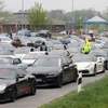 Hơn 100 siêu xe thể thao tham gia đua xe trái phép trên cao tốc. (Nguồn: telegraph.co.uk)