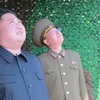 Đích thân nhà lãnh đạo Triều Tiên Kim Jong-un thị sát các cuộc thử nghiệm vũ khí