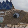 [Video] Cá bống khổng lồ 'ăn' rác nhựa trên bãi biển Đà Nẵng