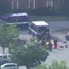 Lực lượng chức năng làm nhiệm vụ tại hiện trường vụ xả súng nhằm vào tòa nhà chính quyền thành phố Virginia Beach, bang Virginia (Mỹ) khiến 11 người thiệt mạng, ngày 31/5/2019. (Ảnh: BBC/TTXVN)