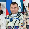 Từ trái sang: Các phi hành gia NASA Nick Hague, Roscosmos Alexey Ovchinin và Hazzaa Ali Almansoori của UAE. (Nguồn: NASA)