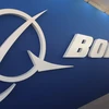 Biểu tượng của hãng sản xuất máy bay Boeing. (Ảnh: AFP/TTXVN)