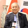  Đại sứ Việt Nam tại Hàn Quốc Nguyễn Vũ Tú trả lời phỏng vấn. (Ảnh: Hữu Tuyên/TTXVN)