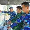 Chiến sỹ Biên phòng Ninh Bình làm tốt công tác bảo vệ biên giới biển và cứu nạn cứu hộ. (Ảnh: Minh Đức/TTXVN)