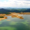 Hồ Kẻ Gỗ - Điểm du lịch xanh của Hà Tĩnh. (Ảnh: Nhật Anh/TTXVN)
