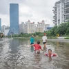 Cảnh ngập lụt sau những trận mưa lớn tại Jakarta, ngày 1/1/2020. (Ảnh: THX/TTXVN)