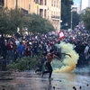 Người biểu tình xung đột với cảnh sát tại Beirut, Liban ngày 18/1/2020. (Ảnh: THX/TTXVN)